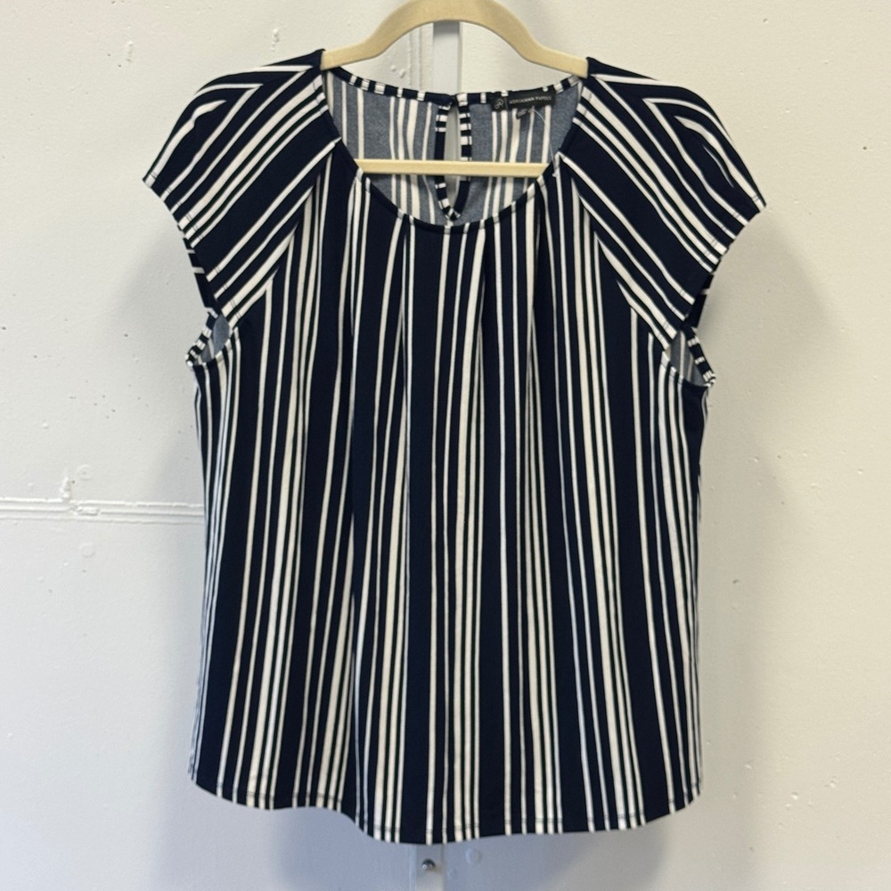 Adrianna Papell Navy White Striped Cap Sleeve Keyhole Back Blouse Size Medium